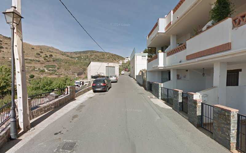 Fotografia tomada fuera de Carpintería metálica LOPEZ - Carpintería metálica y de aluminio en Ohanes, Almería