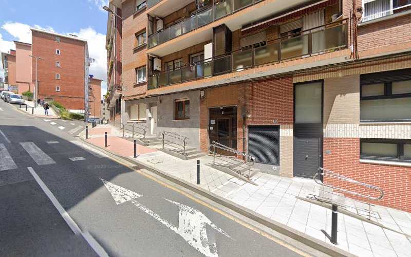 Fotografia tomada fuera de José Urra Galdeano - Carpintería metálica y de aluminio en Basauri, Vizcaya