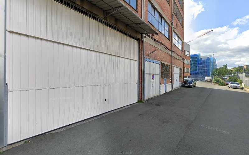 Fotografia tomada fuera de Decoraciones y Construcciones ALUR S.L. - Reformas en Etxebarri, Vizcaya