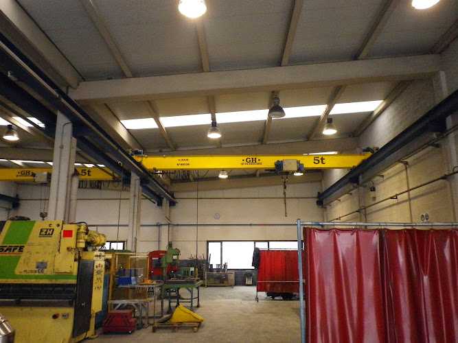 Fotografia tomada fuera de Hijos De Teodoro Iriarte S L - Calderería industrial en Iurreta, Vizcaya