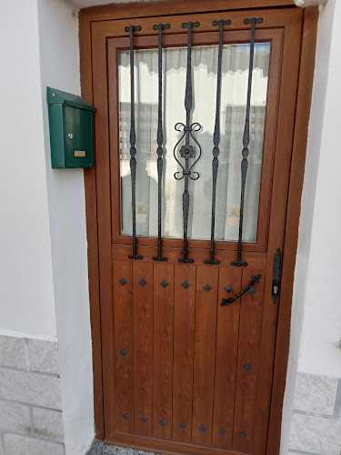 Fotografia tomada fuera de Contrucciones Metálicas Puebla - Carpintería metálica y de aluminio en Puebla de Alcollarín, Badajoz