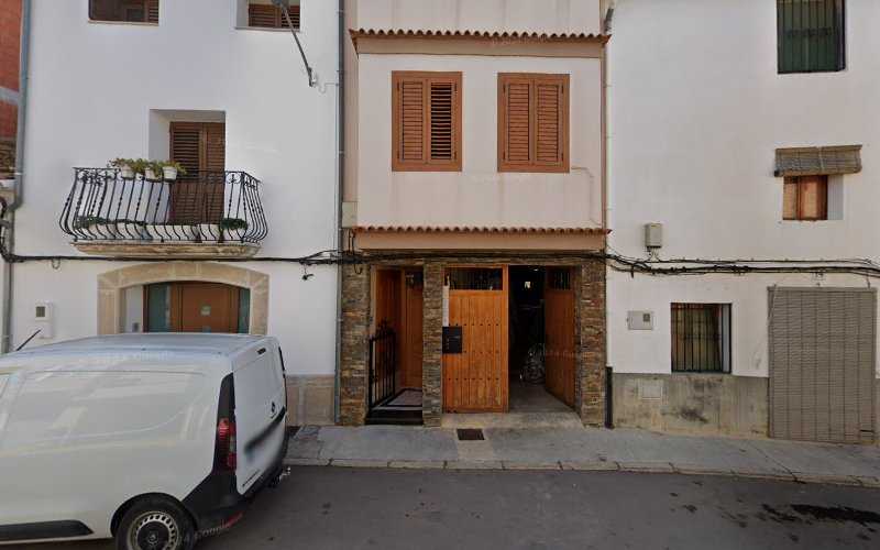 Fotografia tomada fuera de ALIAR - Carpintería metálica y de aluminio en Albocàsser, Castellón