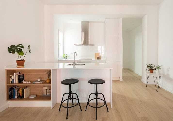 Fotografia tomada fuera de Bric Hogar Jose Andrés - Carpintería en Xirivella, Valencia