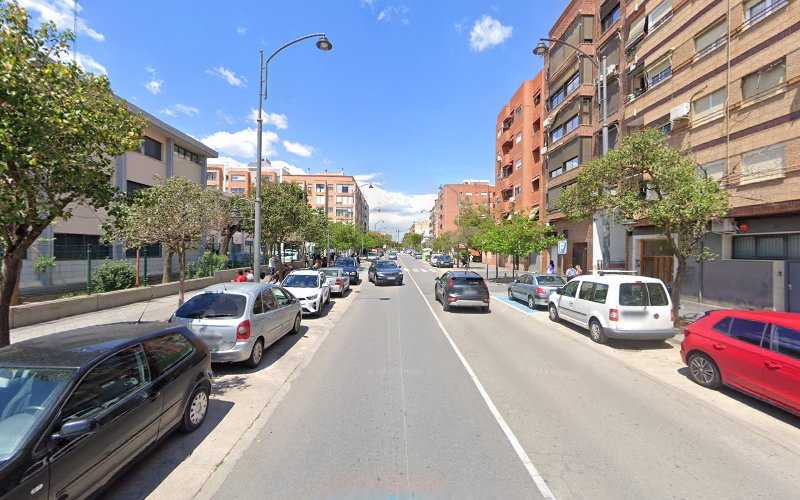Fotografia tomada fuera de Carpintería y Decoración Peiró - Tienda de armarios en Xirivella, Valencia