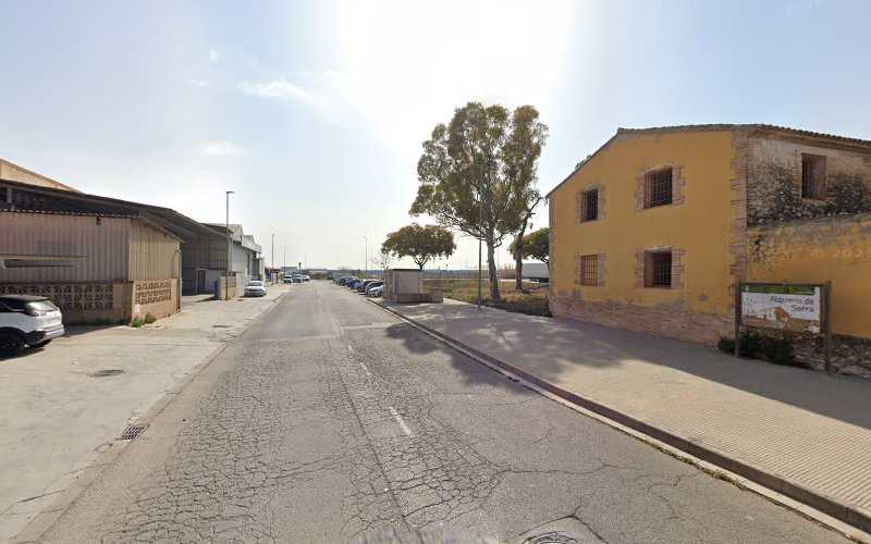 Fotografia tomada fuera de CAVEAL 2010 - Carpintería metálica y de aluminio en Xirivella, Valencia