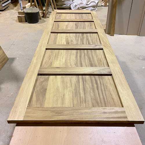 Fotografia tomada fuera de Disseny Fusta - Carpintero en Esclanyà, Girona