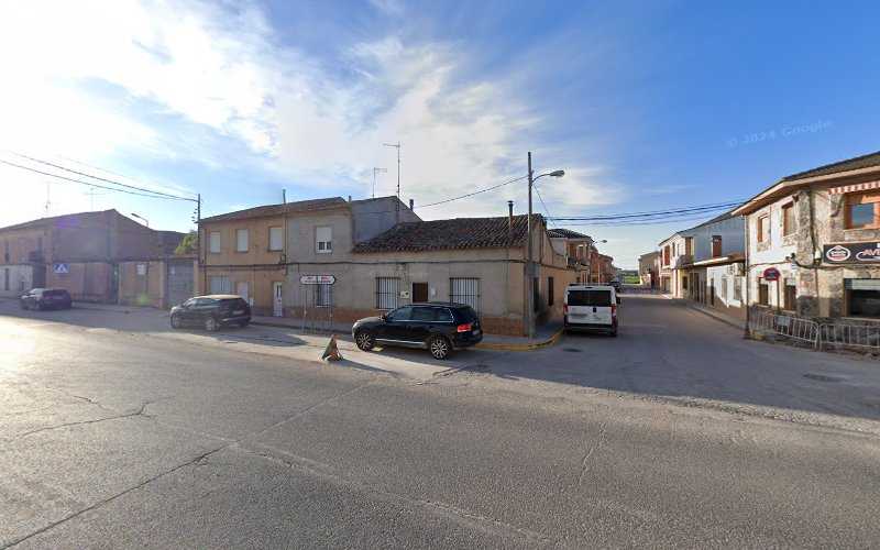 Fotografia tomada fuera de Aluminios Arrate - Carpintería metálica y de aluminio en Casas-Ibáñez, Albacete