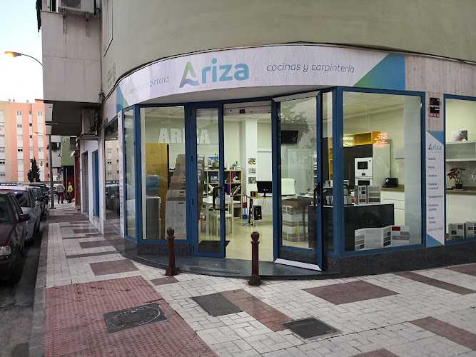 Fotografia tomada fuera de Carpintería Ariza - Carpintería en Vélez-Málaga, Málaga