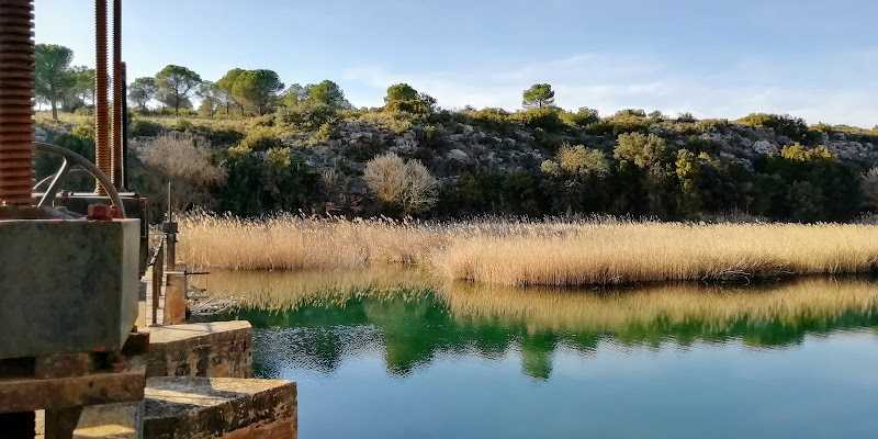 Fotografia tomada fuera de C' MOYCA S.L. - Carpintería en Villalgordo del Júcar, Albacete