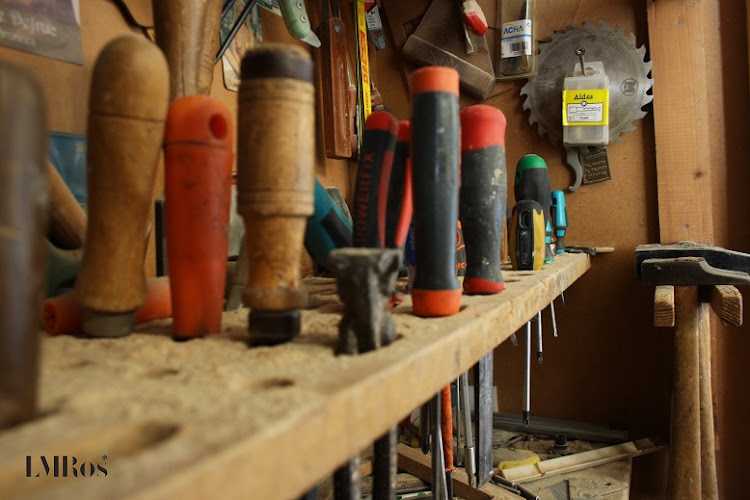 Fotografia tomada fuera de Luis Martínez Ros Carpintería - Tienda de armarios en San Javier, Murcia