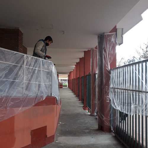 Fotografia tomada fuera de Pinturas Y Decoración Luis Miguel Urueña - Pintor en Arroyo de la Encomienda, Valladolid