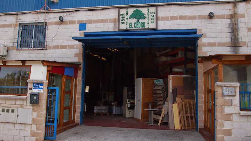 Fotografia tomada fuera de Carpintería-Ebanistería el Cedro - Carpintería en Rincón de la Victoria, Málaga