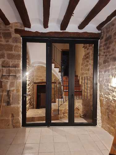 Fotografia tomada fuera de Aluminios Arcos - Carpintería metálica y de aluminio en Vilafranca del Penedès, Barcelona