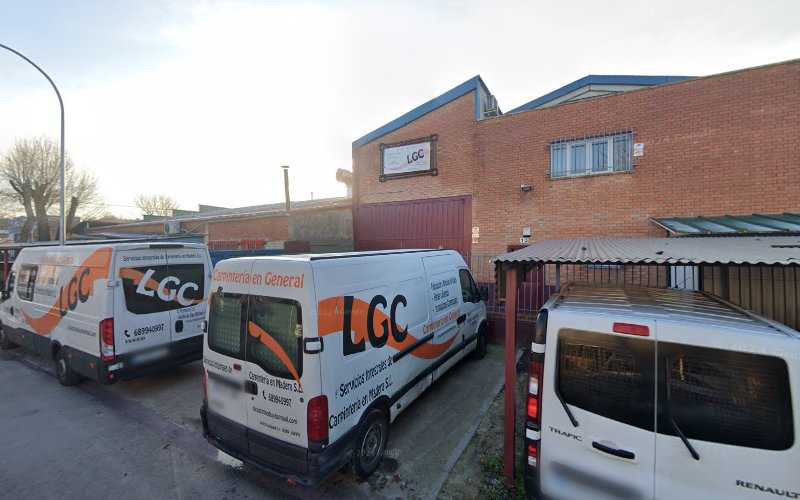 Fotografia tomada fuera de Lgc - Carpintería en Velilla de San Antonio, Madrid