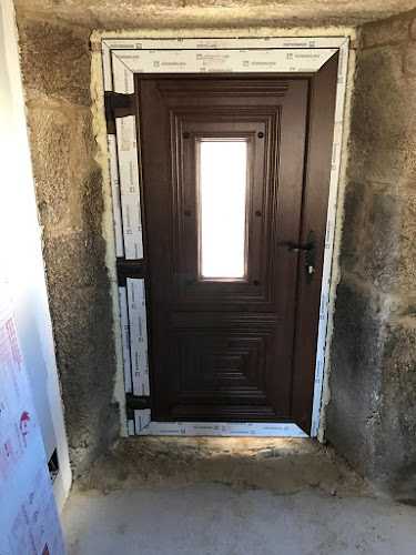 Fotografia tomada fuera de Danoal - Carpintería metálica y de aluminio en Santiago de Compostela, A Coruña