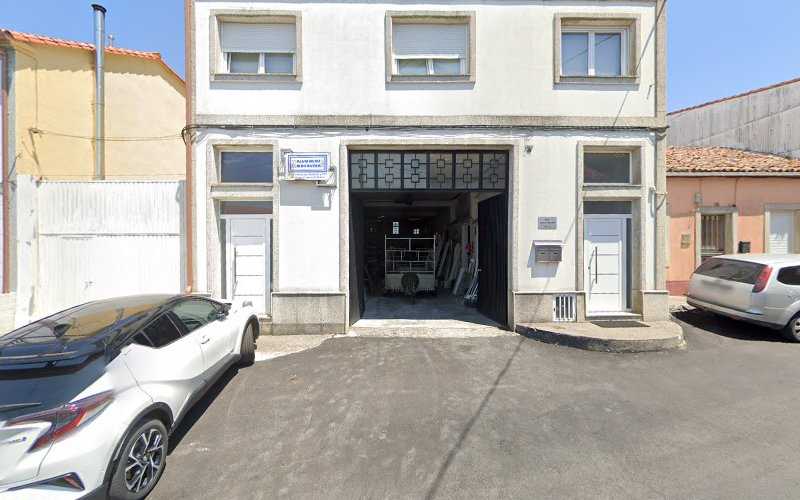 Fotografia tomada fuera de Mosquera (Santiago de Compostela) - Carpintería metálica y de aluminio en Santiago de Compostela, A Coruña