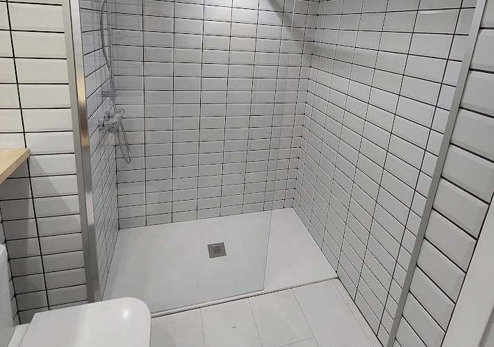 Fotografia tomada fuera de Carpinteria Decomarc - Carpintería en Vielha, Lérida