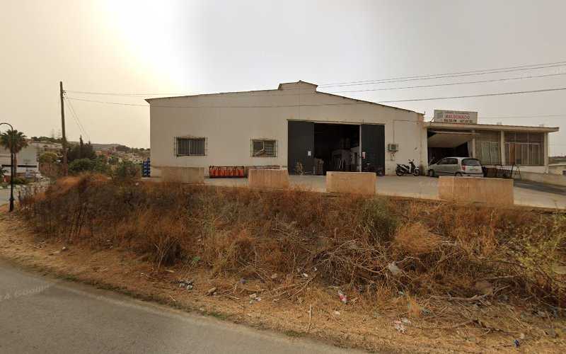 Fotografia tomada fuera de Hierros y aluminios maldonado - Carpintería metálica y de aluminio en Benamocarra, Málaga