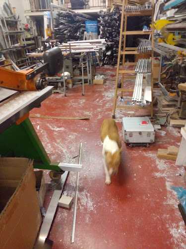 Fotografia tomada fuera de Metálicas Txingurri, S.L. - Carpintería metálica y de aluminio en Astigarraga, Guipúzcoa