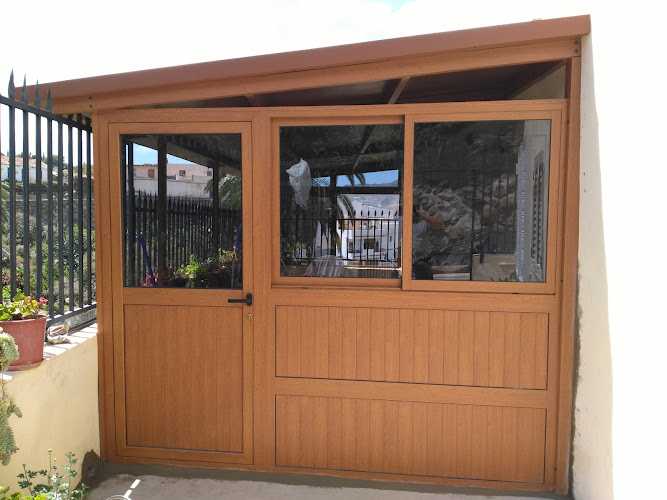 Fotografia tomada fuera de Metal Mogan - Carpintería metálica y de aluminio en Mogán, Las Palmas