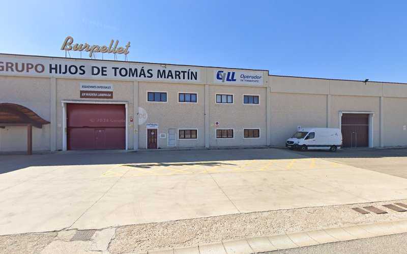 Fotografia tomada fuera de BURPELLET-ALMACÉN Y CARPINTERIA VILLARIEZO - Almacén en Villariezo, Burgos