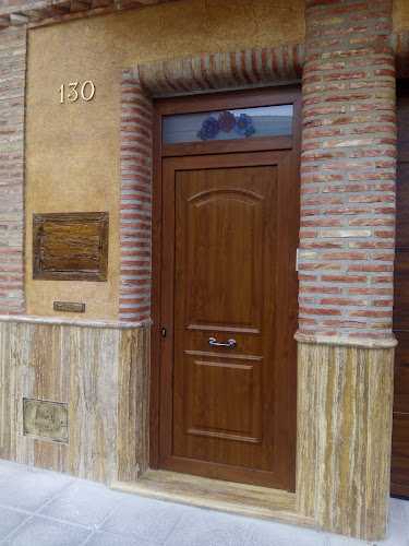 Fotografia tomada fuera de Multiservicios JR - Carpintería metálica y de aluminio en Cieza, Murcia