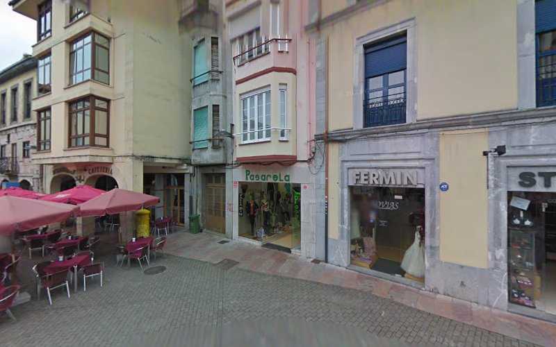 Fotografia tomada fuera de Tienda CERTEC - Carpintería metálica y de aluminio en Grado, Asturias