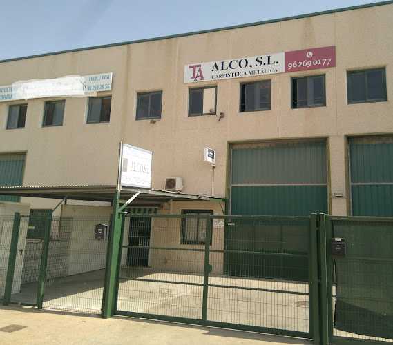 Fotografia tomada fuera de Carpintería y Cristalería Alco S.L. - Carpintería metálica y de aluminio en Port de Sagunt, Valencia