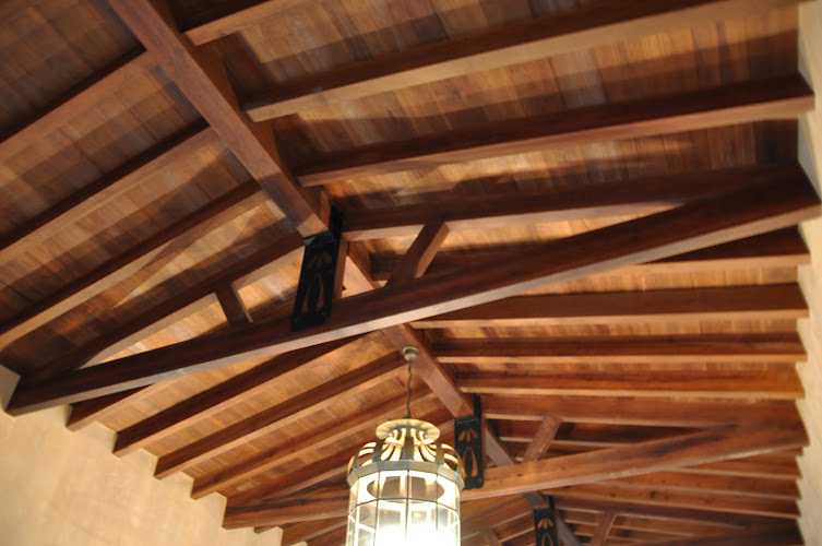 Fotografia tomada fuera de Fusteria Can Falconer SL - Carpintería en Algaida, Baleares