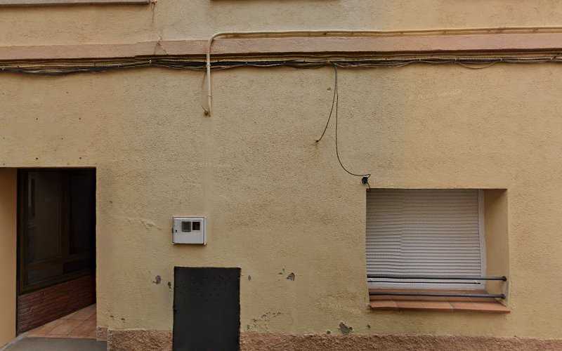 Fotografia tomada fuera de Jaime Fugarolas Cortada - Carpintería metálica y de aluminio en Breda, Girona