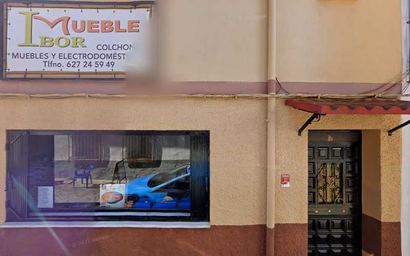 Fotografia tomada fuera de Ibor Mueble - Tienda de muebles en Bohonal de Ibor, Cáceres