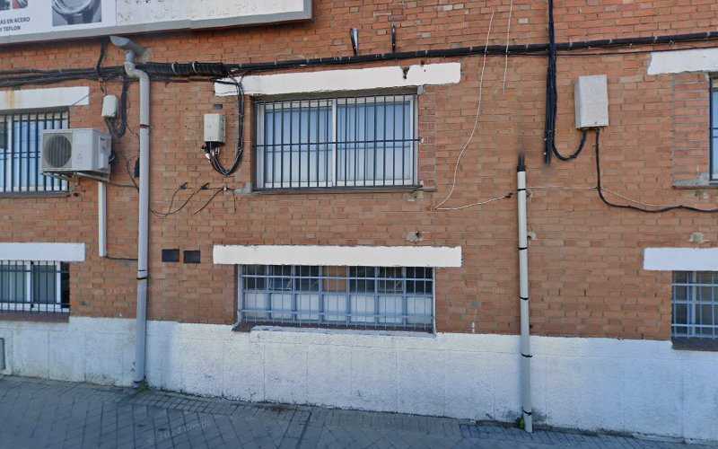 Fotografia tomada fuera de DIPLAS SL - Carpintero en Arganda del Rey, Madrid