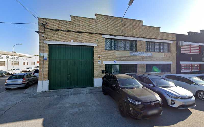 Fotografia tomada fuera de RDM Cerrajería, SL - Carpintería metálica y de aluminio en Arganda del Rey, Madrid