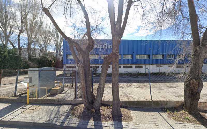 Fotografia tomada fuera de Esquitino - Carpintería en Arganda del Rey, Madrid