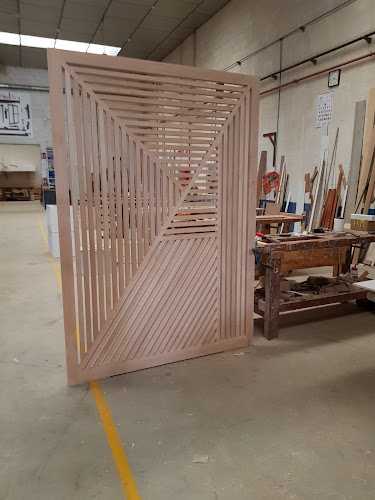 Fotografia tomada fuera de Carpintería y Ebanistería Burriel S.L. - Tienda de armarios en La Puebla de Alfindén, Zaragoza