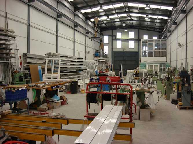 Fotografia tomada fuera de Aluminios y PVC CARILLO - Carpintería metálica y de aluminio en Vélez-Málaga, Málaga