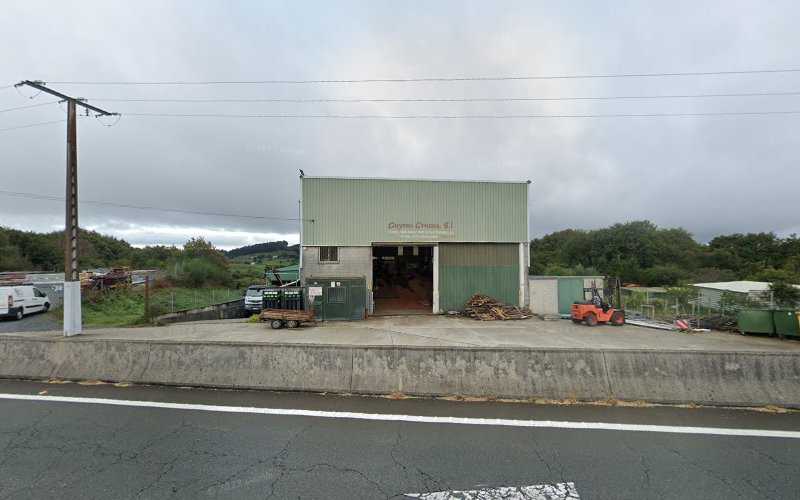 Fotografia tomada fuera de Caymo Cruces SL - Carpintería en Vila de Cruces, Pontevedra