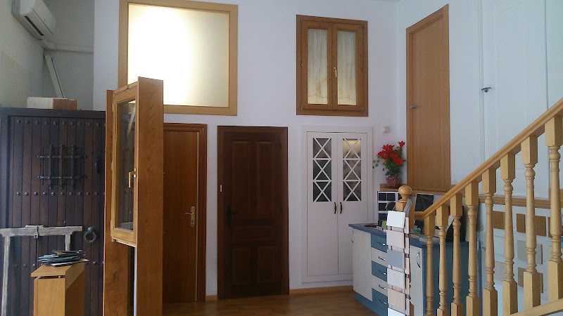 Fotografia tomada fuera de Indima hogar - Carpintero en Zaragoza, Zaragoza