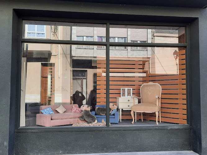 Fotografia tomada fuera de TAPICERIA RIUDOMS- EL TALLER DE MOT - Tapicería en Riudoms, Tarragona