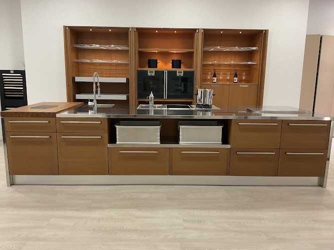 Fotografia tomada fuera de Estudio Cocooning - Tienda de muebles de cocina en Ribadeo, Lugo