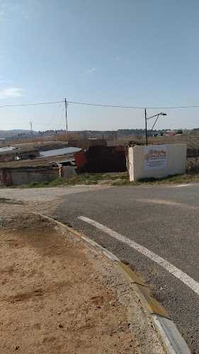 Fotografia tomada fuera de Maderas Navarro Santos SL - Almacén en Requena, Valencia