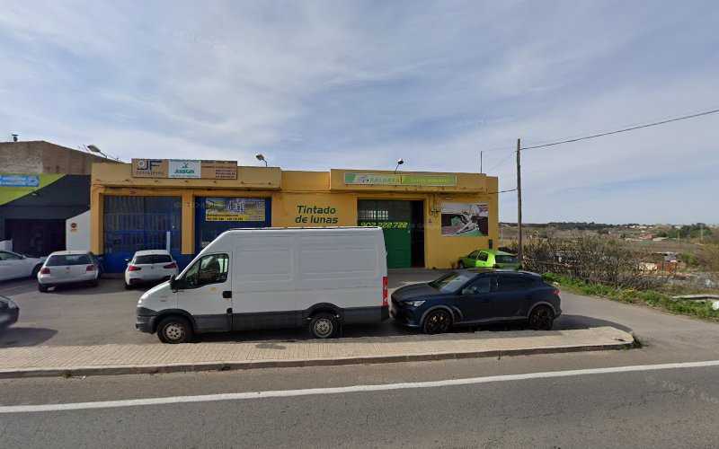 Fotografia tomada fuera de Jf Cerrajeros - Cerrajero en Requena, Valencia