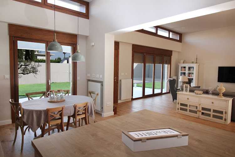 Fotografia tomada fuera de Carpintería Ángel Hernández SL - Carpintería en Calatayud, Zaragoza