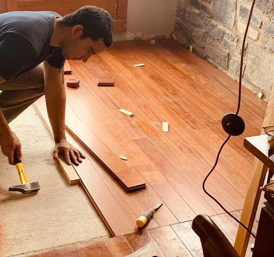 Fotografia tomada fuera de Carpintería y Ebanistería Juan Navarro lopez - Carpintería en Sabiñánigo, Huesca