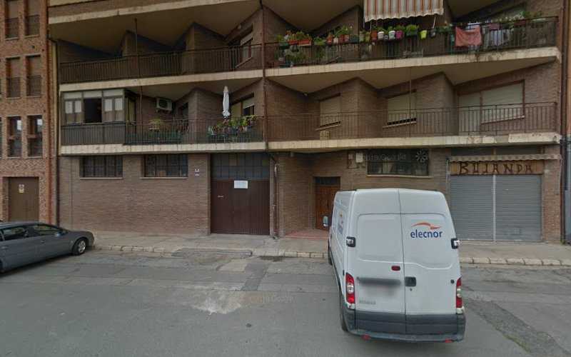 Fotografia tomada fuera de Carpintería Bujanda - Carpintero en Lodosa, Navarra