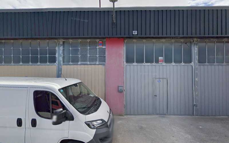 Fotografia tomada fuera de Maderas Portu - Proveedor de madera en Irun, Guipúzcoa