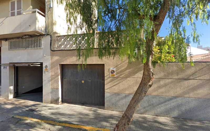 Fotografia tomada fuera de Cristalería Crisol - Carpintería metálica y de aluminio en Inca, Baleares