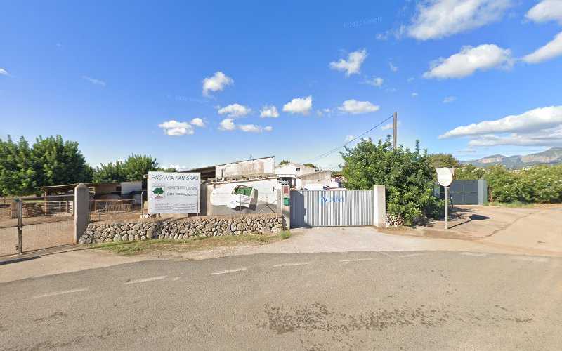 Fotografia tomada fuera de Aluminio Y Vidrio Vkm - Carpintería metálica y de aluminio en Inca, Baleares