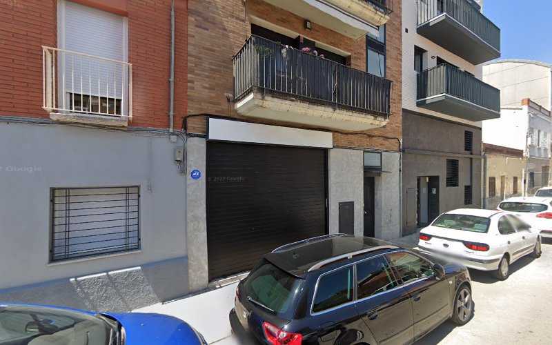 Fotografia tomada fuera de Gudama S C C L - Carpintería metálica y de aluminio en Gavà, Barcelona