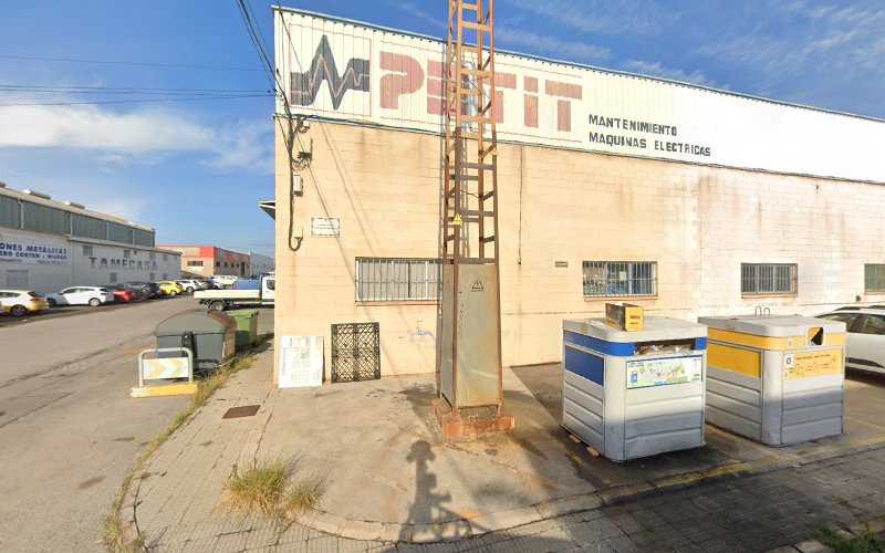 Fotografia tomada fuera de SMETAL - Carpintería en Castellón de la Plana, Castellón